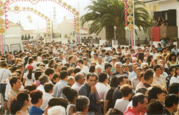 Festa de Cust�ias na Rua C�ndido dos Reis